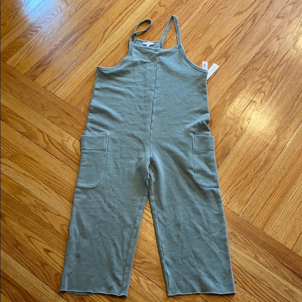 Colsie sage green jumper